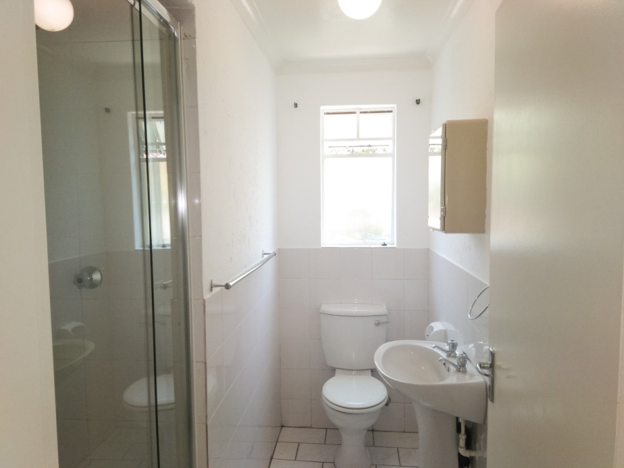 To Let 2 Bedroom Property for Rent in Weltevreden Park Gauteng