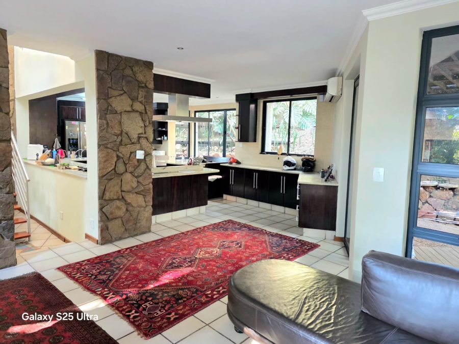 6 Bedroom Property for Sale in Magalieskruin Gauteng