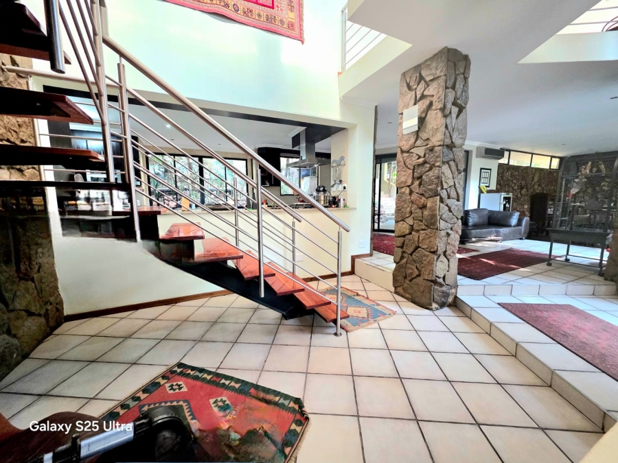6 Bedroom Property for Sale in Magalieskruin Gauteng