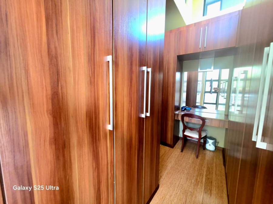 6 Bedroom Property for Sale in Magalieskruin Gauteng