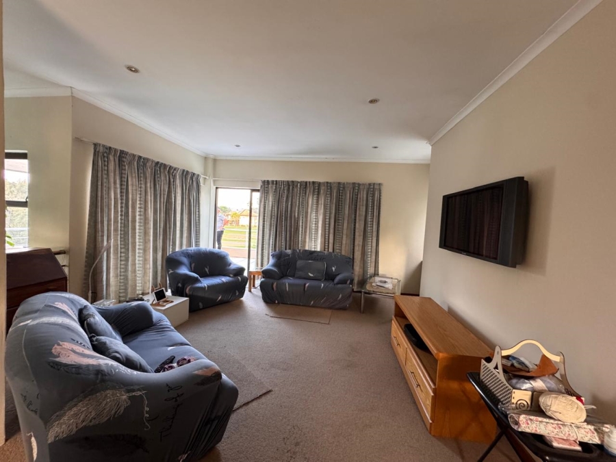 3 Bedroom Property for Sale in Silver Lakes Golf Estate Gauteng