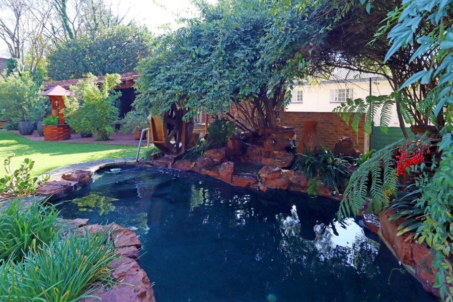 4 Bedroom Property for Sale in Paulshof Gauteng