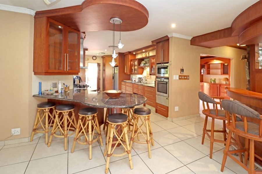 4 Bedroom Property for Sale in Paulshof Gauteng