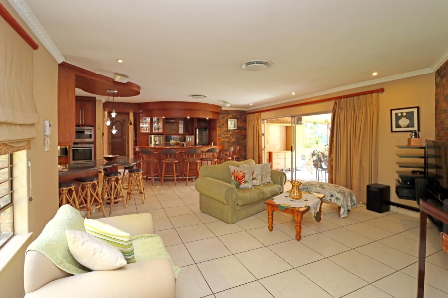 4 Bedroom Property for Sale in Paulshof Gauteng