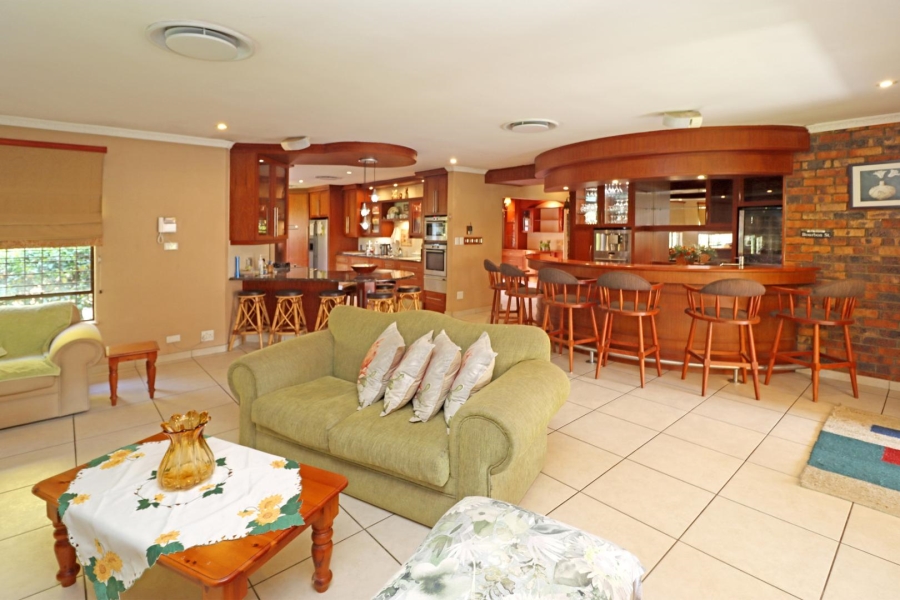 4 Bedroom Property for Sale in Paulshof Gauteng