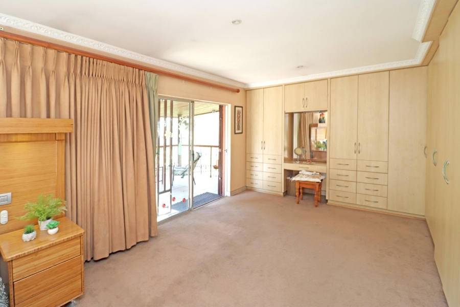 4 Bedroom Property for Sale in Paulshof Gauteng