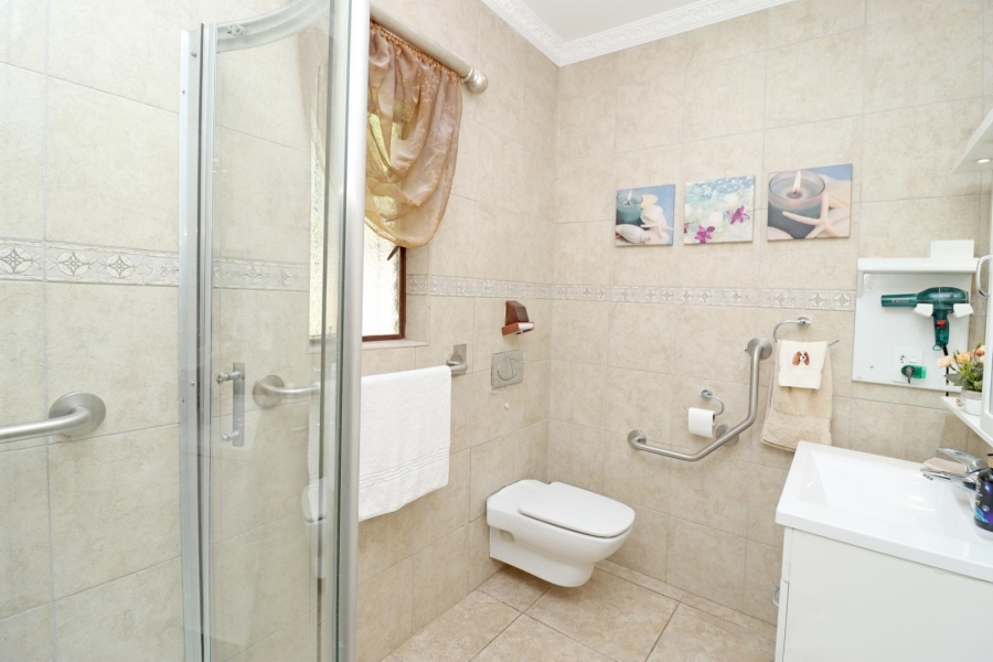 4 Bedroom Property for Sale in Paulshof Gauteng