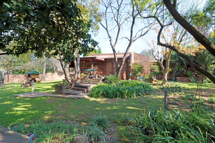 4 Bedroom Property for Sale in Paulshof Gauteng