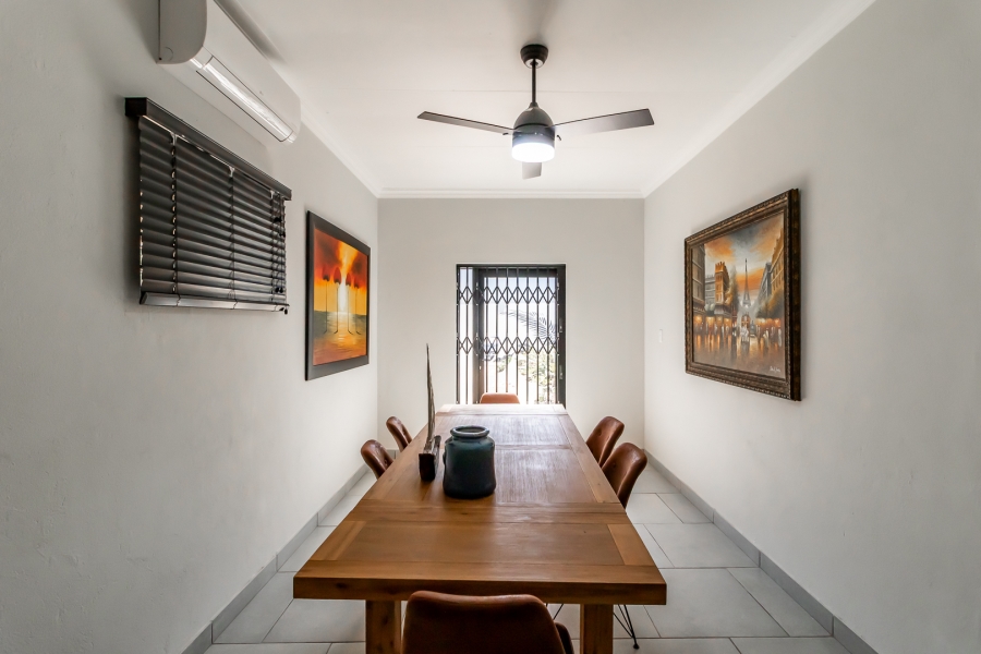 4 Bedroom Property for Sale in Waverley Gauteng