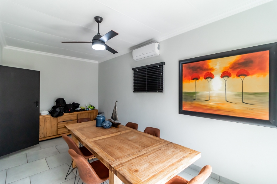 4 Bedroom Property for Sale in Waverley Gauteng