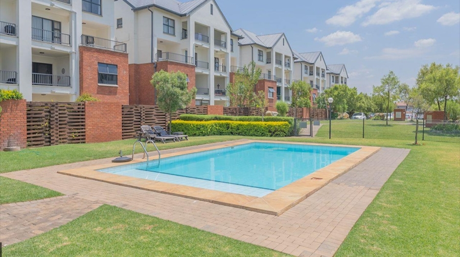 3 Bedroom Property for Sale in Greenstone Crest Gauteng