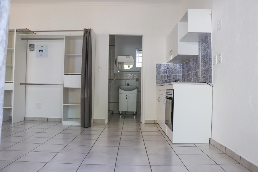 To Let 0 Bedroom Property for Rent in Blairgowrie Gauteng