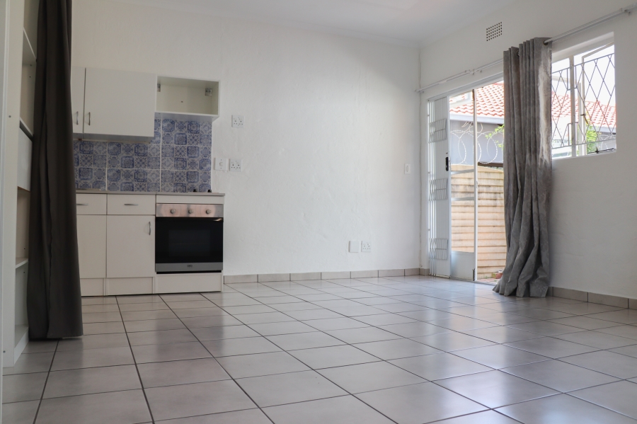 To Let 0 Bedroom Property for Rent in Blairgowrie Gauteng