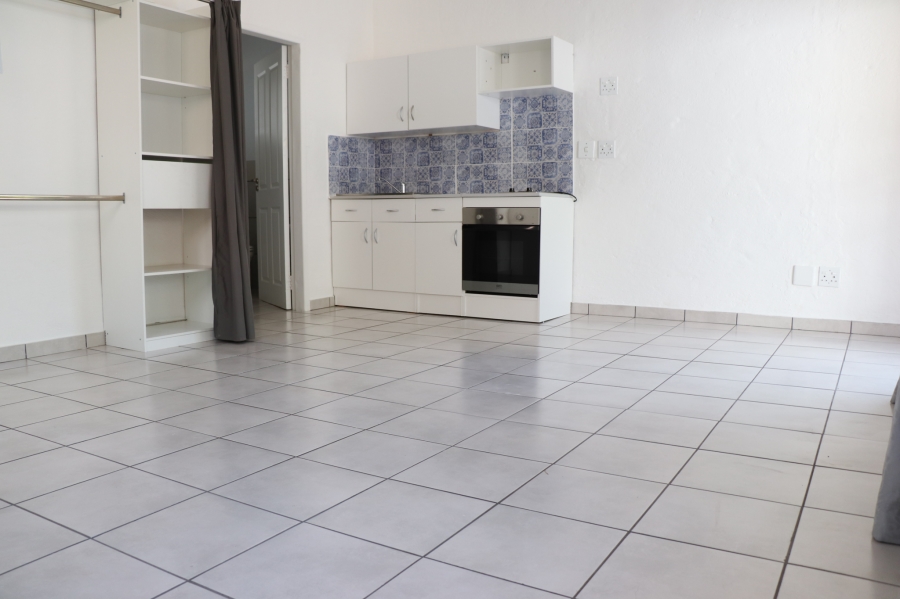 To Let 0 Bedroom Property for Rent in Blairgowrie Gauteng