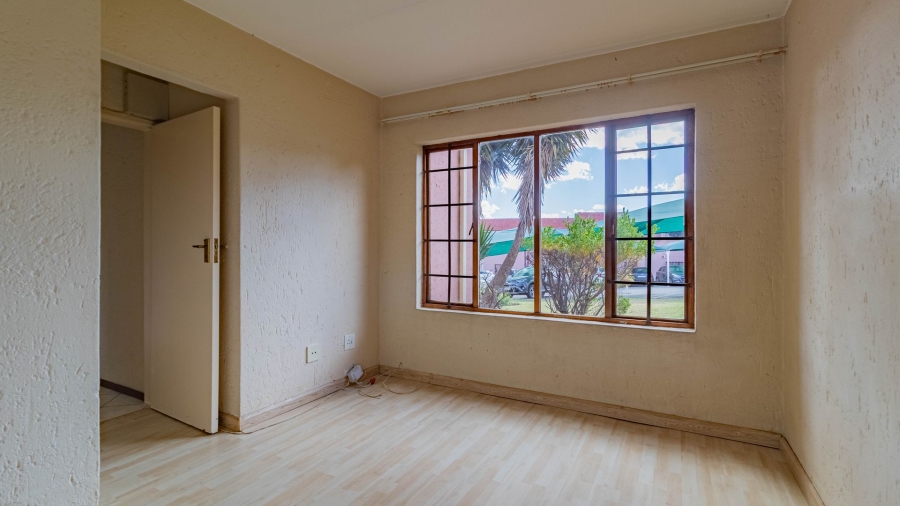 2 Bedroom Property for Sale in Winchester Hills Gauteng
