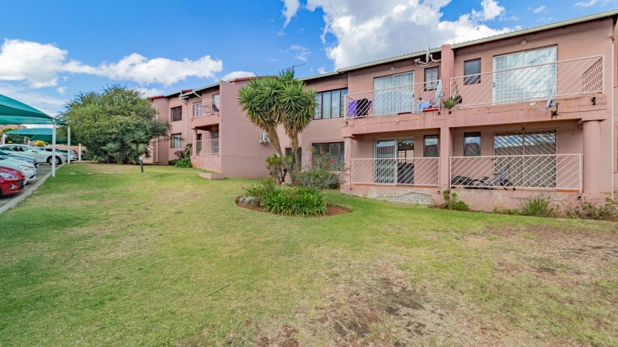 2 Bedroom Property for Sale in Winchester Hills Gauteng