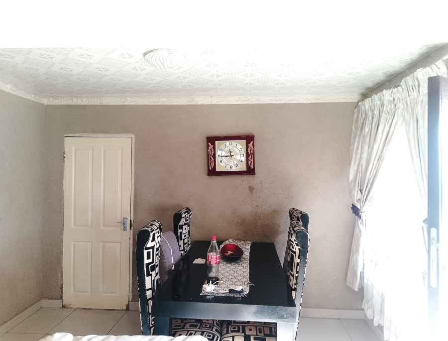 4 Bedroom Property for Sale in Etwatwa Gauteng