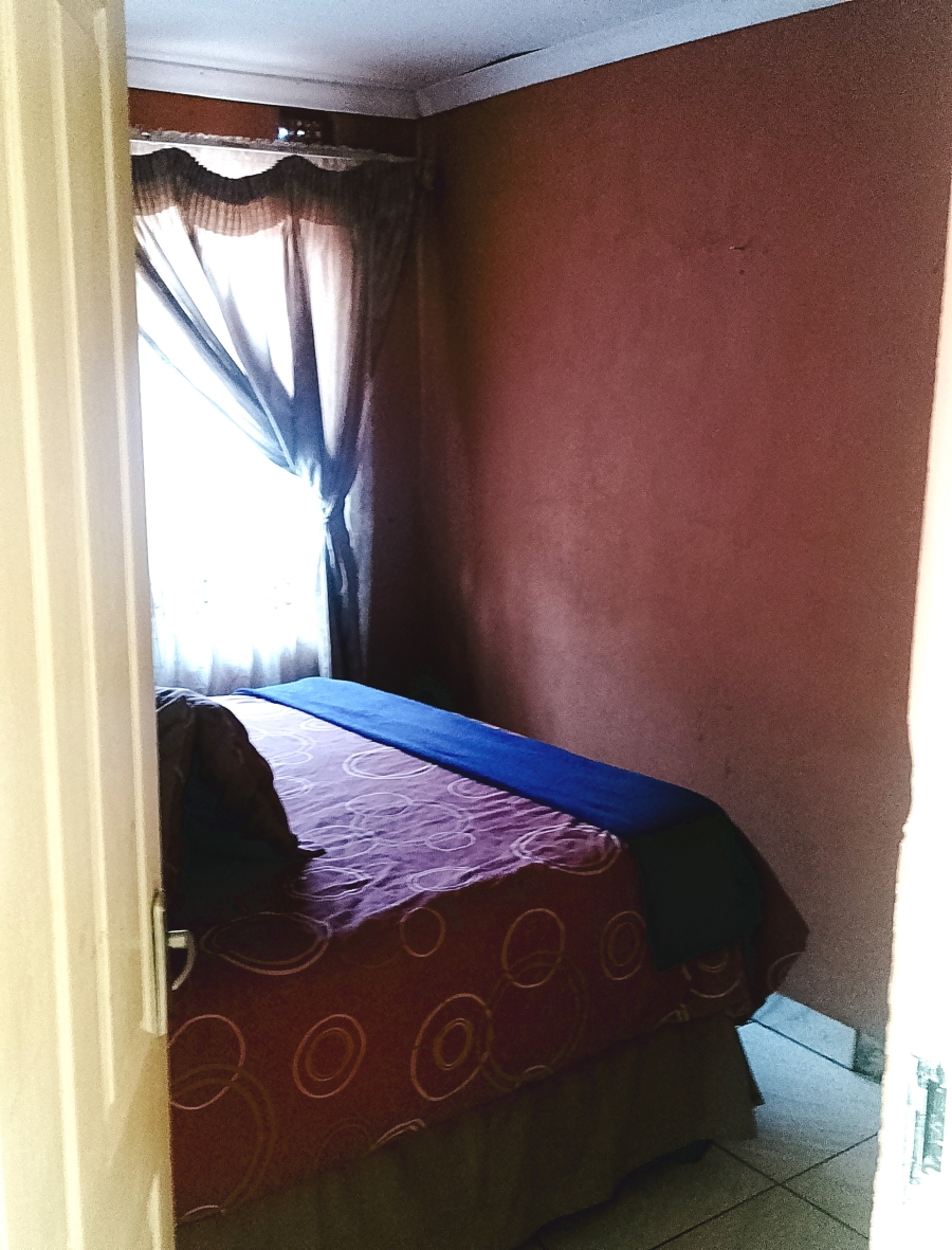 4 Bedroom Property for Sale in Etwatwa Gauteng