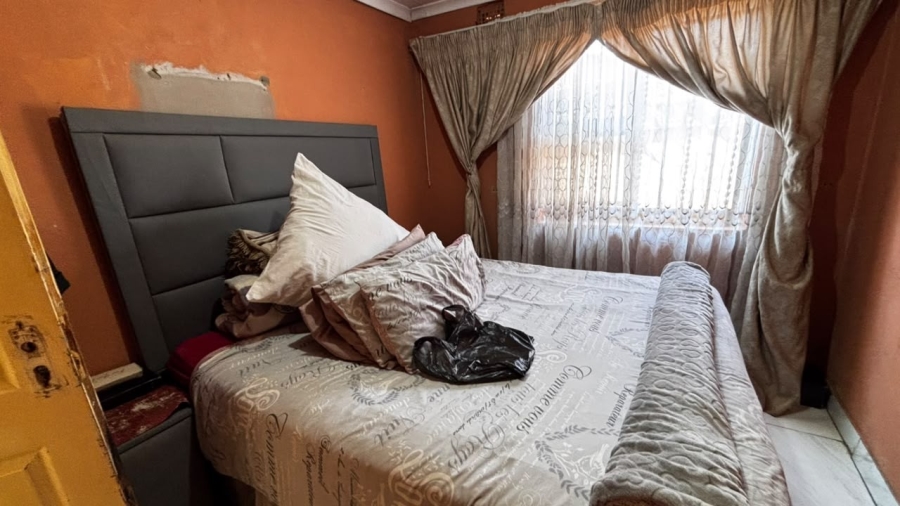 4 Bedroom Property for Sale in Etwatwa Gauteng