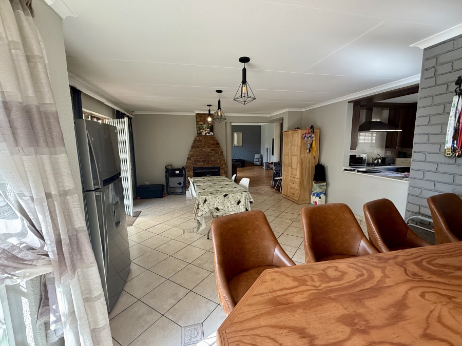 4 Bedroom Property for Sale in Strubensvallei Gauteng