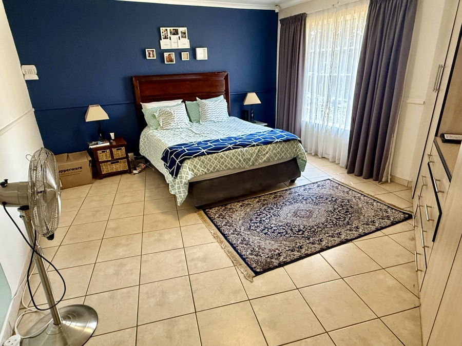4 Bedroom Property for Sale in Strubensvallei Gauteng