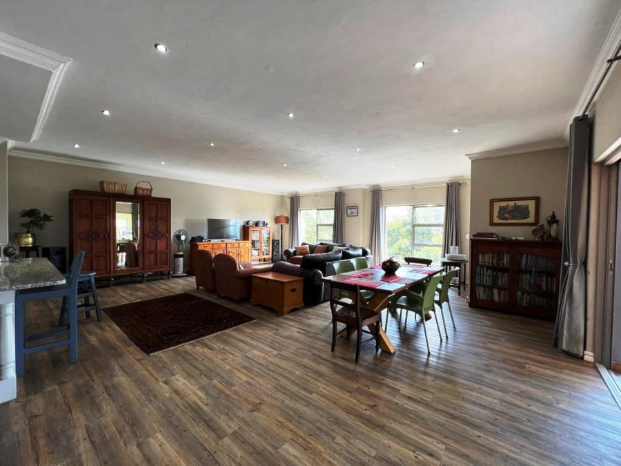 4 Bedroom Property for Sale in Eldoraigne Gauteng