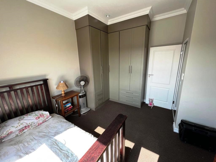 4 Bedroom Property for Sale in Eldoraigne Gauteng
