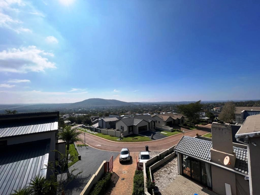 4 Bedroom Property for Sale in Eldoraigne Gauteng