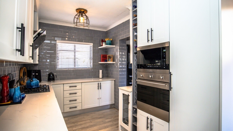 4 Bedroom Property for Sale in Rietvlei Heights Country Estate Gauteng