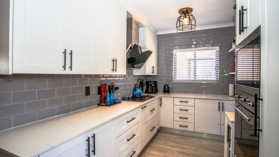 4 Bedroom Property for Sale in Rietvlei Heights Country Estate Gauteng