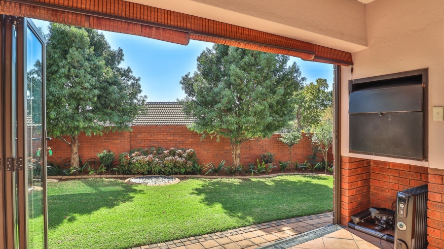 4 Bedroom Property for Sale in Rietvlei Heights Country Estate Gauteng