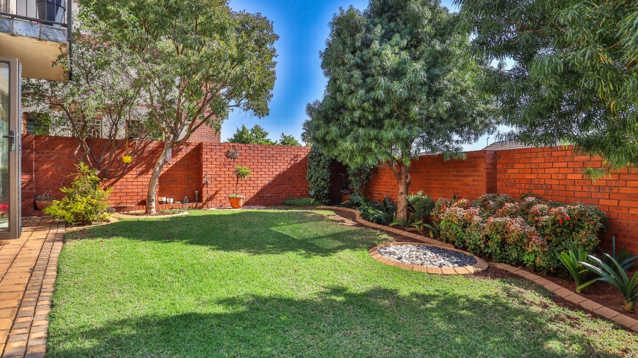 4 Bedroom Property for Sale in Rietvlei Heights Country Estate Gauteng