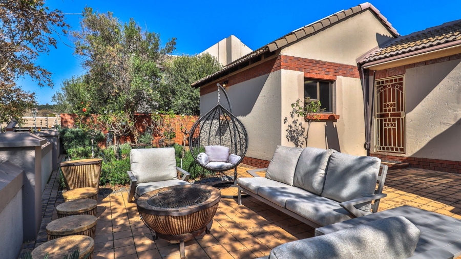 4 Bedroom Property for Sale in Rietvlei Heights Country Estate Gauteng