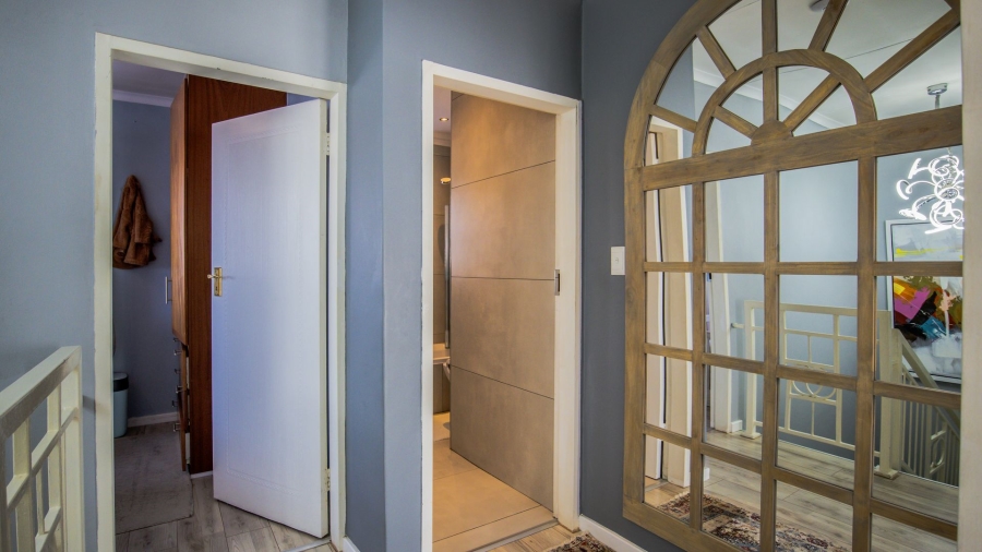 4 Bedroom Property for Sale in Rietvlei Heights Country Estate Gauteng