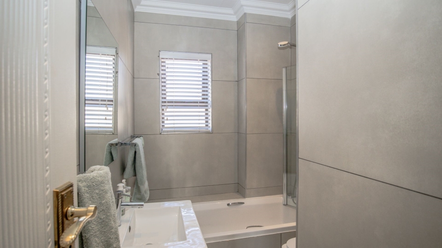 4 Bedroom Property for Sale in Rietvlei Heights Country Estate Gauteng