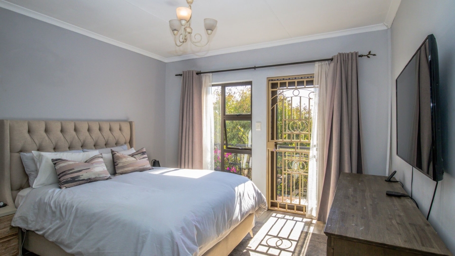4 Bedroom Property for Sale in Rietvlei Heights Country Estate Gauteng