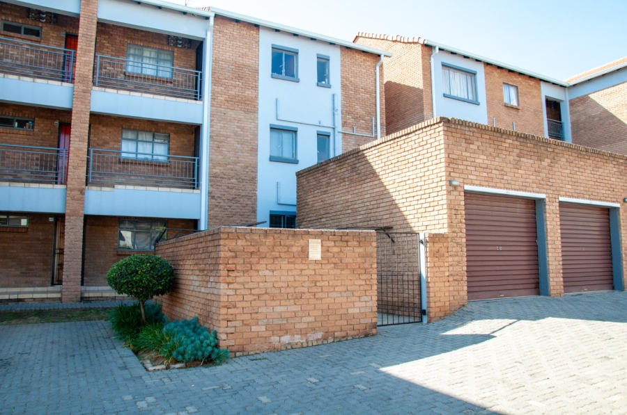 2 Bedroom Property for Sale in Vorna Valley Gauteng