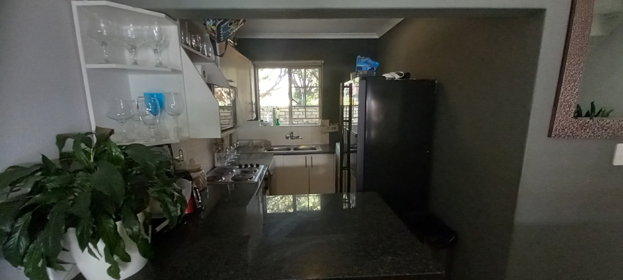 To Let 3 Bedroom Property for Rent in Weltevreden Park Gauteng