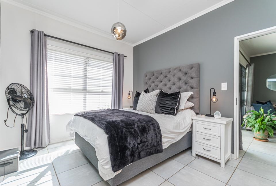 To Let 3 Bedroom Property for Rent in Crowthorne AH Gauteng