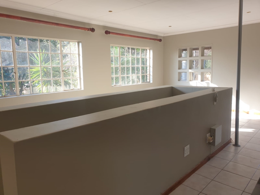To Let 4 Bedroom Property for Rent in Sterrewag Gauteng