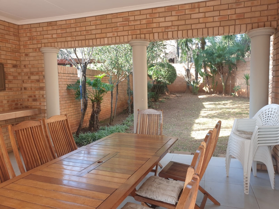 To Let 4 Bedroom Property for Rent in Sterrewag Gauteng