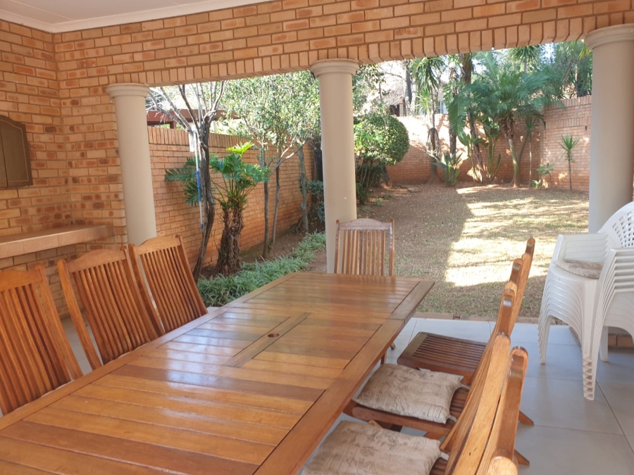 To Let 4 Bedroom Property for Rent in Sterrewag Gauteng