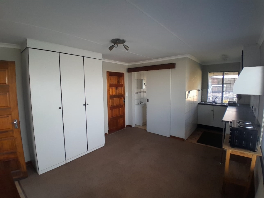 To Let 1 Bedroom Property for Rent in Croydon Gauteng