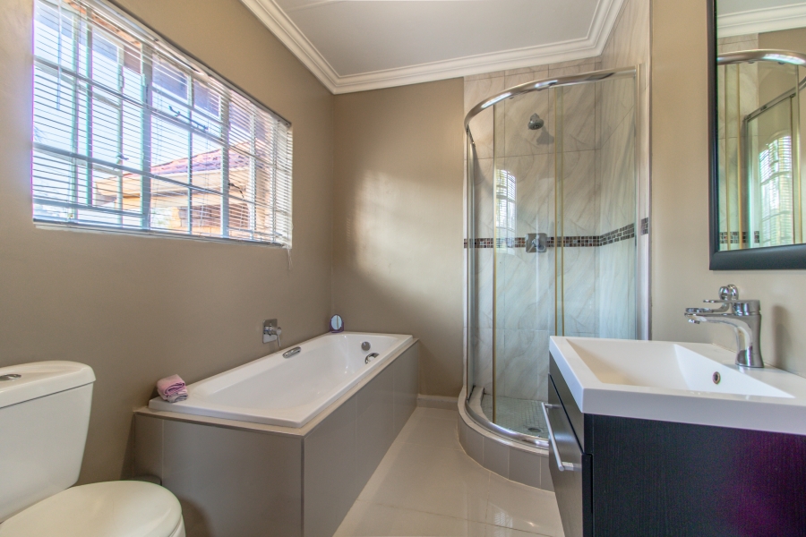 3 Bedroom Property for Sale in Alan Manor Gauteng