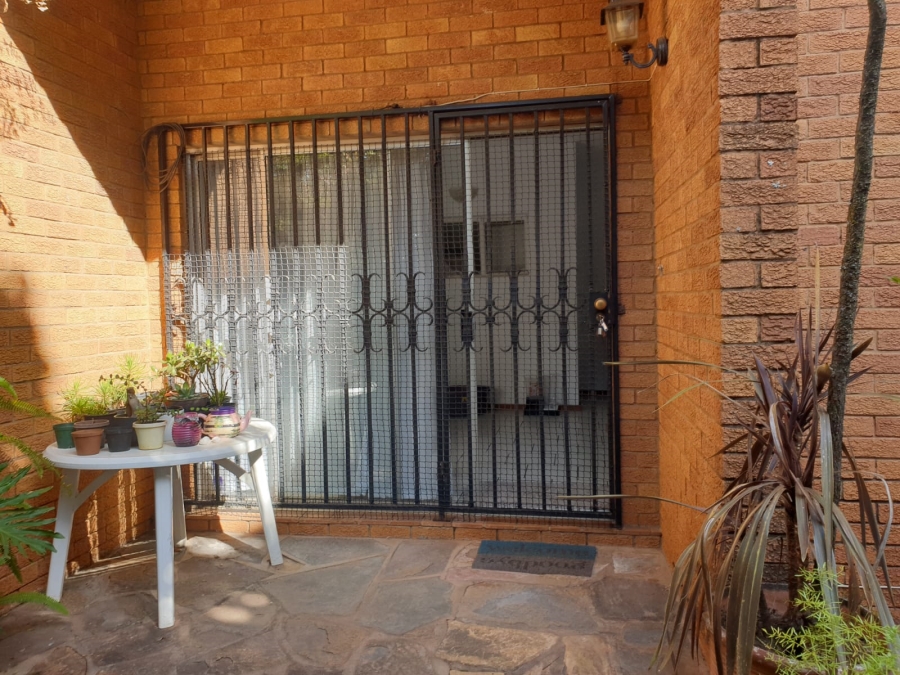 To Let 2 Bedroom Property for Rent in Muckleneuk Gauteng