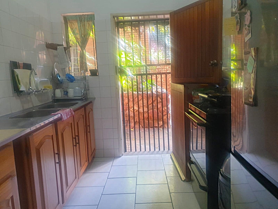 To Let 2 Bedroom Property for Rent in Muckleneuk Gauteng