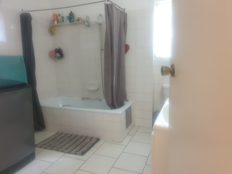 To Let 2 Bedroom Property for Rent in Muckleneuk Gauteng