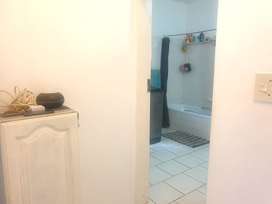 To Let 2 Bedroom Property for Rent in Muckleneuk Gauteng