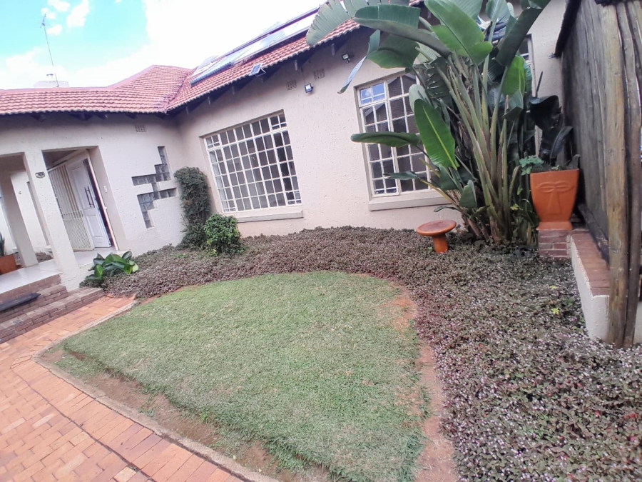 10 Bedroom Property for Sale in Bedfordview Gauteng