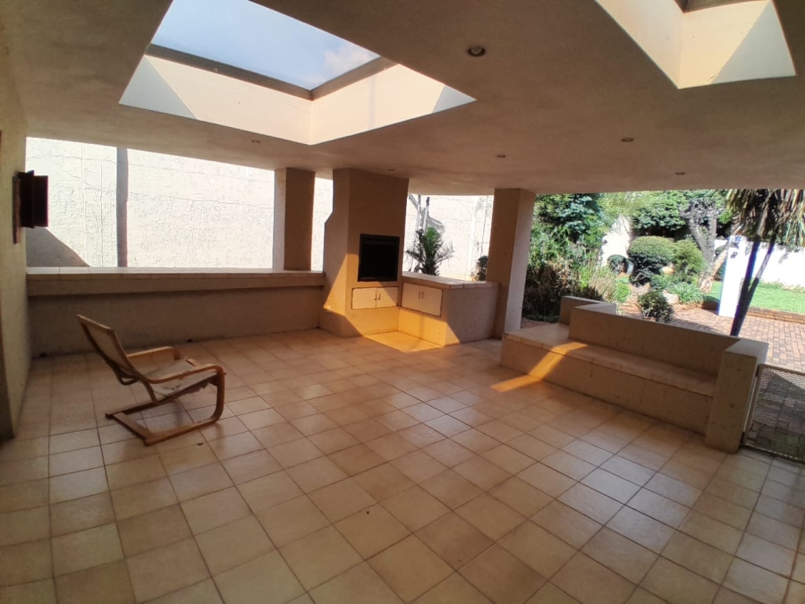 10 Bedroom Property for Sale in Bedfordview Gauteng